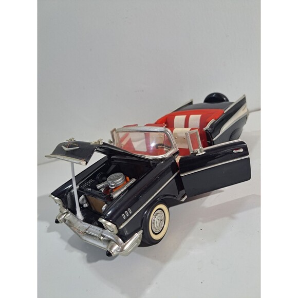 Road Tough 1:18 Scale Die Cast 1957 Chevrolet Bel Air Convertible Classic Car - Picture 6 of 12